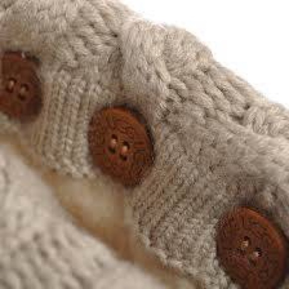 UGGS Tularosa Route Detachable Boot , 6 - Picture 3 of 7